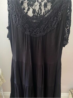 Forever 21 Black Lace Midi Dress